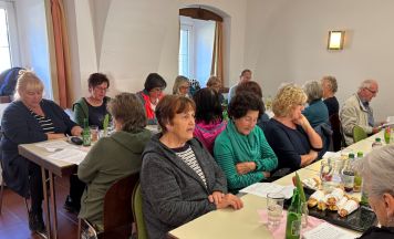 48 neue Austräger bringen Pfarrnachrichten zu den Feldkirchnern