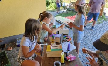 Kreativer Ferienspaß im Zeichen des Insektenschutzes