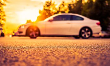 Sommerhitze macht Autos zur Gefahr – Kinder und Tiere niemals im Fahrzeug zurücklassen