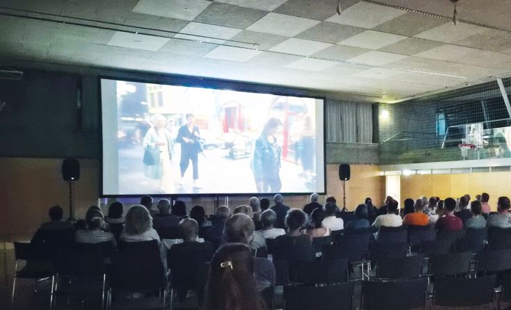 Sommerkino im Feldkirchner Schul- und Kulturzentrum (Bildrechte: Marktgemeinde Feldkirchen a.d.D.)
