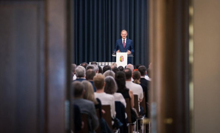 Landeshauptmann Thomas Stelzer (VP) übergab die Ehrungen. (Foto: Land OÖ)