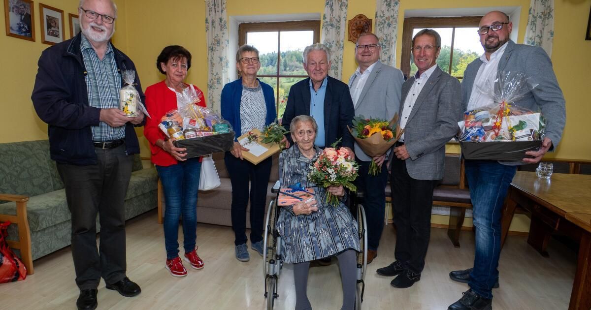 Theresia Bauernfeind celebrated her 100th birthday in Sankt Thomas