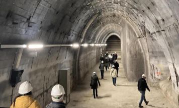 Themenrundgänge durch das Stollensystem „Bergkristall“