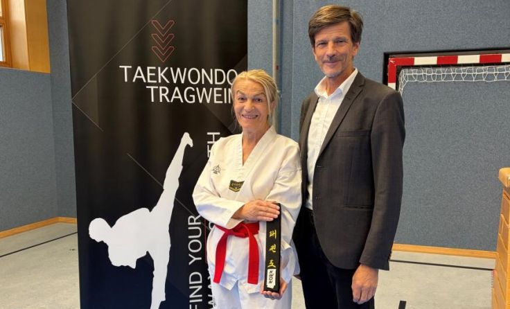 Hildegard Hörmann gemeinsam mit Trainer Gerhard Heßl. (Foto: Taekwondo Tragwein)