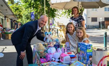 Kindersachenflohmarkt am Südbahnhofmarkt geht ins Finale