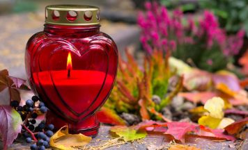 Rund um Allerheiligen: Vielfältiges Programm am St. Barbara Friedhof