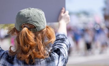 Elterninitiative demonstriert in Linz für Kinder mit Förderbedarf