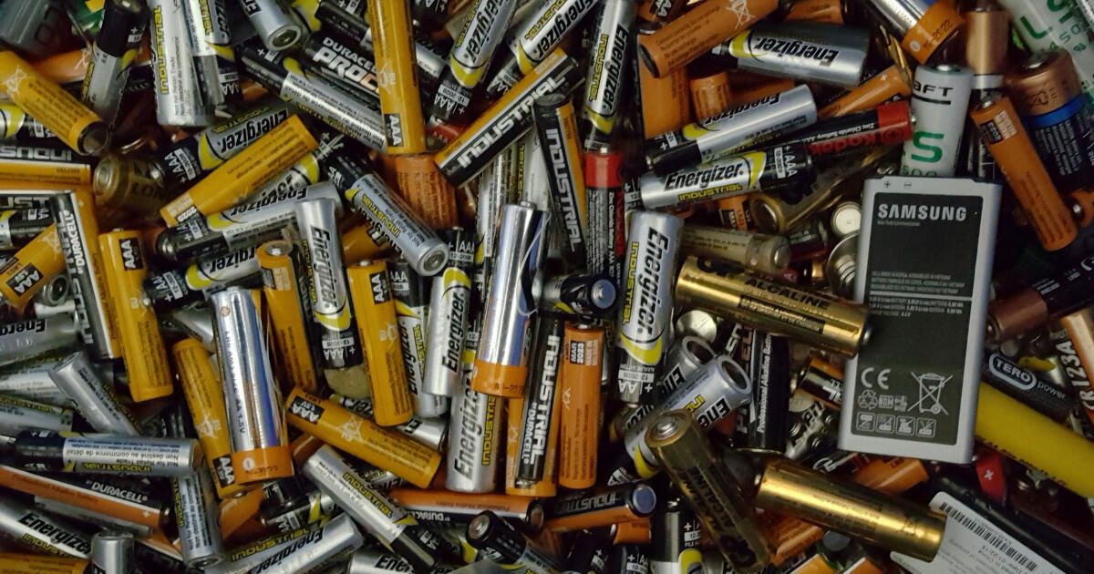 Aktionswoche in Linz warnt vor Brandgefahr durch Batterien und Akkus