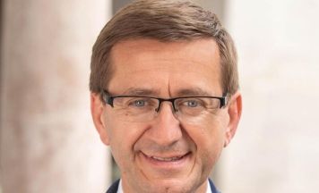 Landesrat Achleitner macht Platz und bereitet die Übergabe vor