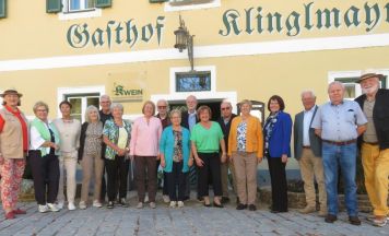 Ehemalige der Hauptschule Eferding trafen sich nach 60 Jahren wieder