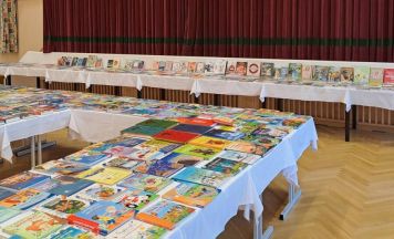 Buchausstellung in Waizenkirchen