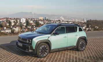 Renault 4: Fünf + Eins = Vier