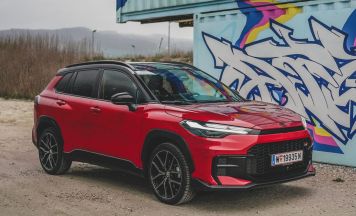 Toyota Corolla Cross: Hoch die Tasten