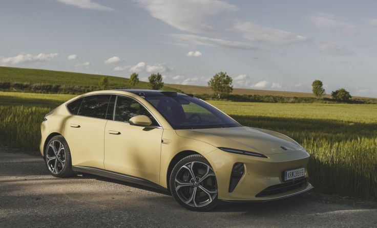 „Sunbath Yellow“-Lackierung Fröhlichkeit, die optionalen 20-Zöller eher weniger.
