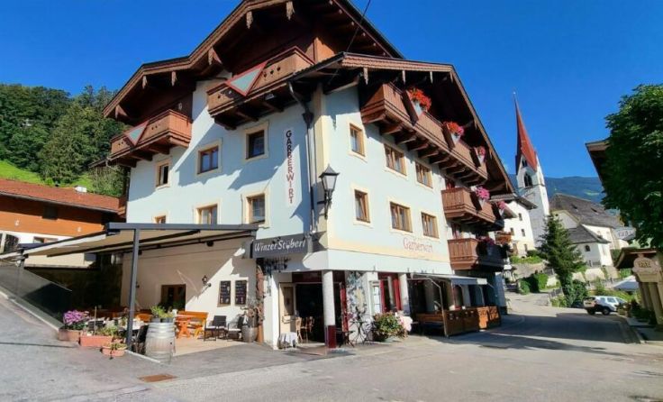 Der Garberwirt der Familie PRÜCKL liegt im Zentrum von Hippach. (Foto: Garberwirt)