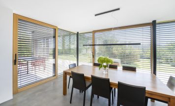 Wie Fenster und Rollläden den Kühlbedarf von Gebäuden reduzieren
