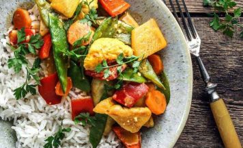 Curry-Joghurt-Huhn mit Gemüse