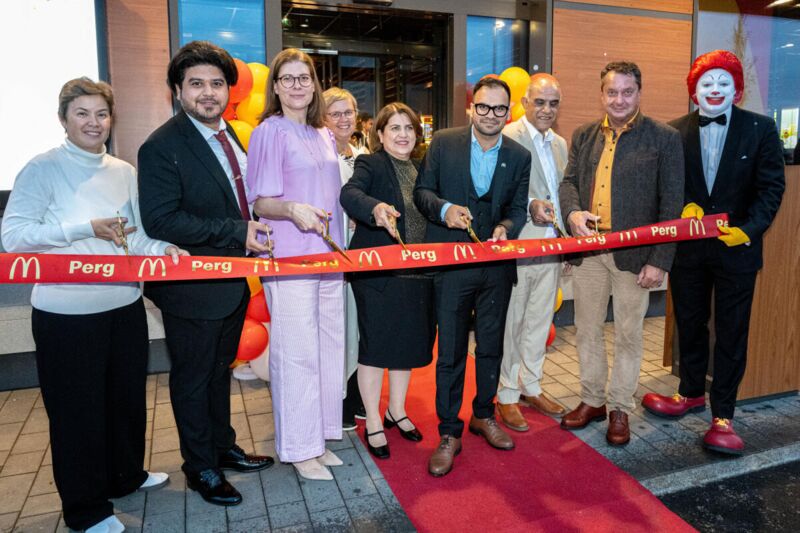 Neue McDonald's Filiale in Perg glänzt mit einzigartigem ...