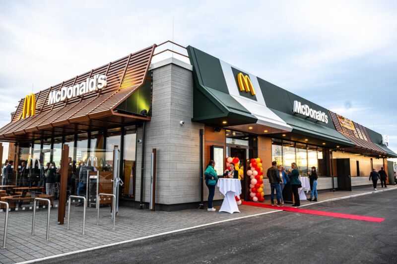 Neue McDonald's Filiale in Perg glänzt mit einzigartigem ...