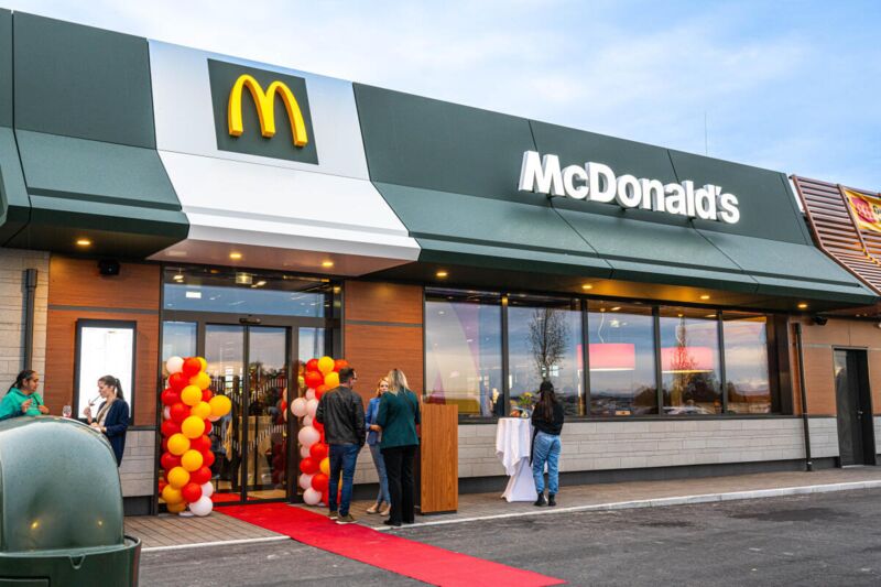 Neue McDonald's Filiale in Perg glänzt mit einzigartigem ...