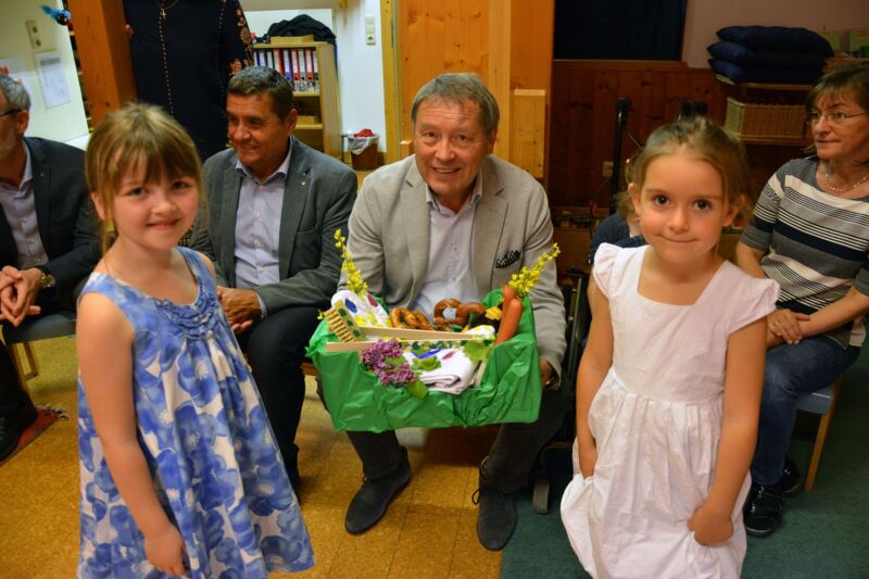  Foto zu Spende für Kindergarten 