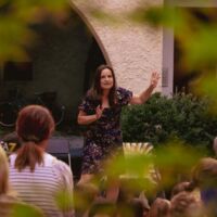 LINZ. 2 x 2 Freikarten für 1. Linzer Märchencafé mit Claudia Edermayer, 25. April, Kulturgasthaus Alte Welt