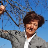 HIRSCHBACH. Einen Kursplatz für „Kraft der Knospen, Baumblätter und deren Verarbeitung“ am 25. März am Biohof Abraham gewinnen. 