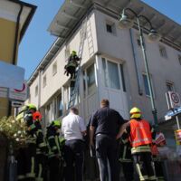 Säule drohte umzustürzen:Feuerwehr Schwertberg rückte erneut zu Einsatz aus