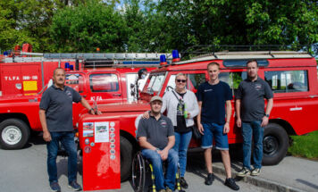 Auch eine Oldtimerschau mit Feuerwehrfahrzeugen war zu sehen. (Foto: Rene Oberhuemer)