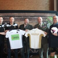 Woodstock der Blasmusik: Österreichische Fußballlegenden treten gegen Musiker-Elf an
