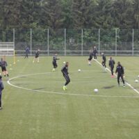 Trainingsbeginn mit Freudenschrei: „Das Feuer brennt“