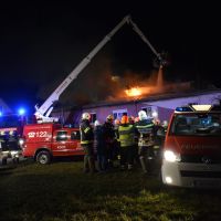 Großbrand in Arcus-Wohneinrichtung: Eine Person weiterhin vermisst