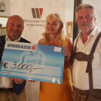 Golfer spielten 3.000 Euro für benachteiligte Kinder ein