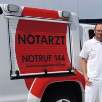 Notarzt Christoph Mayer: Den Respekt vor der Arbeit darf man nie verlieren