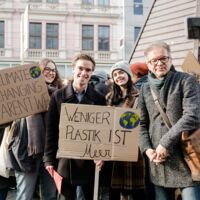 Fridays for Future gegen den Klimawandel: Rund 1.000 Schüler streiken am Linzer Hauptplatz