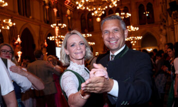 foto: volker weihbold Ball der Oberösterreicher Rathaus Wien (Foto: VOLKER WEIHBOLD)