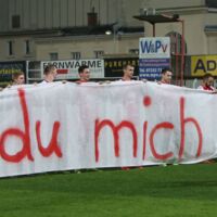 Heiratsantrag im Fußballstadion