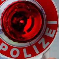 Unbekannte Frau auf der Westautobahn bei Loosdorf überrollt und getötet - Zeugen gesucht