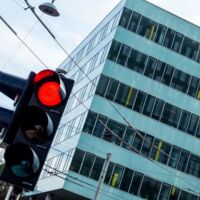 Rechtsabbiegen bei Rot: Reaktionen und Kritiken auf den Testversuch
