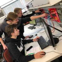 Das Gymnasium setzt auf Matura mit Lehre zum Mechatroniker