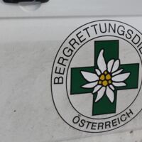 Wanderer mit Polizeihubschrauber gerettet