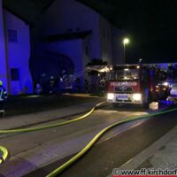 Zeugen nach Container-Brand bei einer Müllinsel in Kirchdorf gesucht