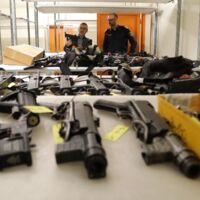 Waffenlager mit mehr als 150 Waffen bei 65-Jährigem sichergestellt