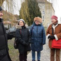 Affen zieren als Wappentiere das Schloss Pragstein