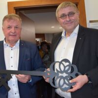 Schlüsselübergabe in der Raiffeisenbank St. Georgen