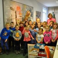 Volksschulkinder im Kunstmuseum