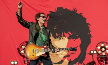 Ronnie Wood & His Band www.aleks-photo.com