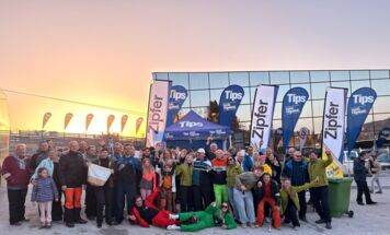 Gruppenfoto: - die Teilnehmer vom Tips Leserskitag März 2026