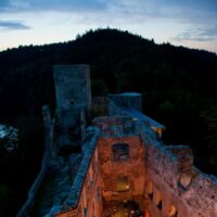 Dreitägiges Festival auf der Burgruine Dobra