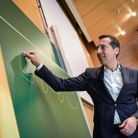 Bundeskanzler zum Anfassen: Kern in der FH Hagenberg